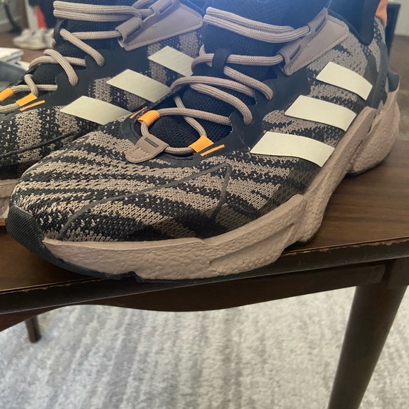 Adidas chalky brown Net BOOST running sneakers. - Picture 3 of 11
